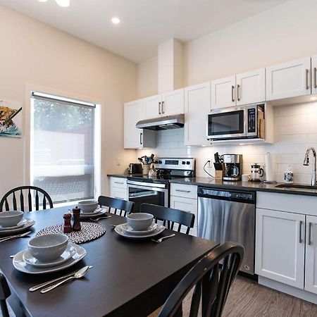 The Mac Shack By Revelstoke Vacations Apartment Exterior photo